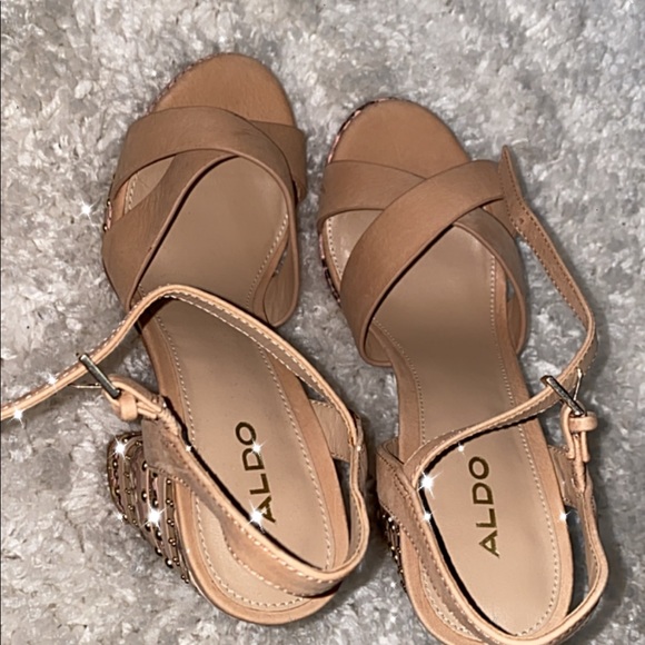 Rose gold sandals - Picture 1 of 3